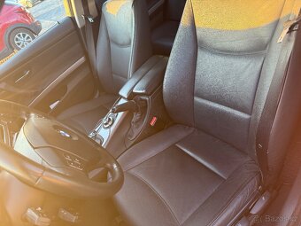 BMW e91 320i 125kw automat - 8