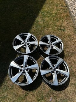 R18 5x112 - 8