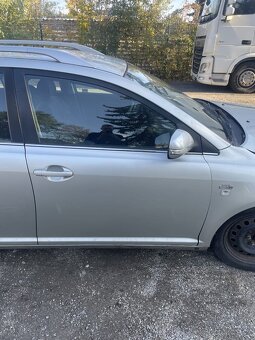 Toyota Avensis T25 2007 2.0 93kw d4d - 8