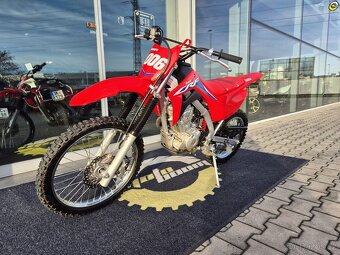 Honda CRF 125 FB - 8