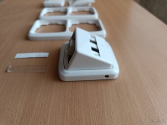 Tango ABB bílá vypínače č. 1,5,7, trojfázový, anténa, data - 8