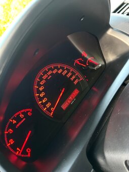 Honda Accord 2.2 CDTI 103kw 2004 - 8