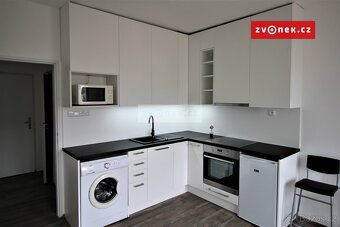 1+kk po kompletní rekonstrukci, centrum Zlína, krásný výhled - 8