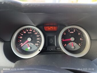 Renault Megane II Hatchback 1.4 16V 72kW r.v. 2003 - 8