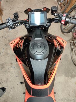 KTM 1290 SUPER DUKE R - 8