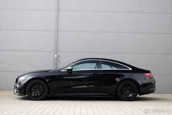 Mercedes-Benz E 300 Coupé - 8