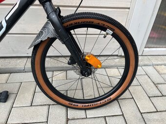 Superior Team 20 (2025) v záruce,minimálně jeté - 8