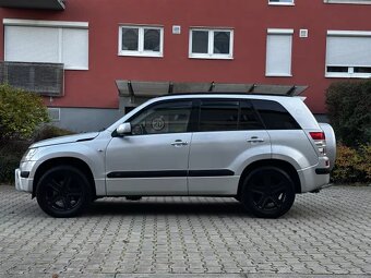 Suzuki Grand Vitara II 2.0i LPG 4x4 Kůže Xenony Tažné Šíbr - 8