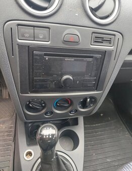 Ford Fusion 1.4i Rok 2010 Najeto 170 xxx km. Klima - 8