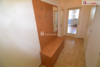 Pronájem bytu 1+kk, 36m² s balkonem, ul. Zlonická, Praha 9- - 8