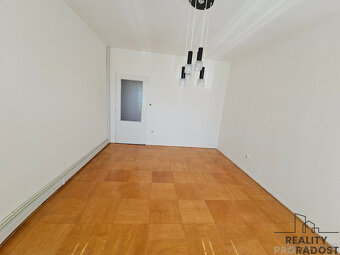 Prodej bytu 2+1, 66 m2 s lodžií a klimatizací - ul. G. Preis - 8