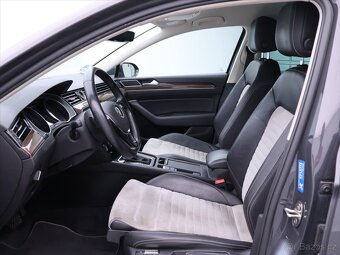 Volkswagen Passat 2,0 TDI DSG Highline (2015) - 8
