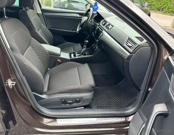 ŠKODA SUPERB KOMBI 2.0 TDI 140KW STYLE - 8