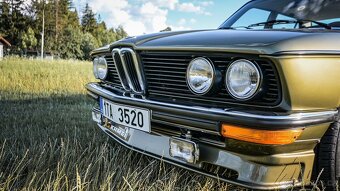 BMW E12 520/6 šestiválec , r.v1979 , KAMEI - 8