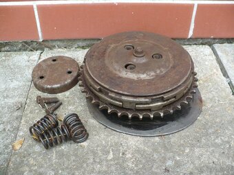 NSU MOTOR + PŘÍSLUŠENSTVÍ - 8