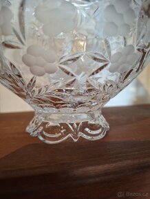 NÁDHERNÁ SKLENĚNÁ KŘIŠŤÁLOVÁ DÓZA NA BOMBÓNY - 8