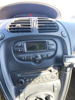 CITROEN XSARA PICASSO 1,8 i - 8