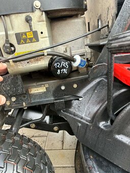 Zahradní trakturek SIMPICITY 27HP - 8