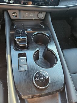 NISSAN X-TRAIL 1.5 e-POWER Tekna e-4ORCE AWD - 8