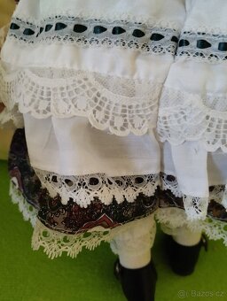 Značená porcelánová panenka - 8