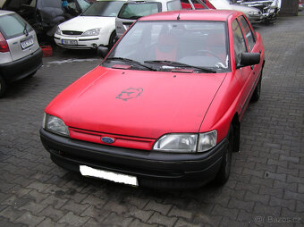 Ford Escort - použité náhradní díly z tohoto vozu levně - 8