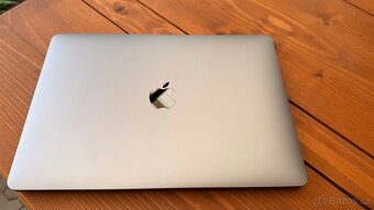 MacBook Air M1 8/256gb - 8