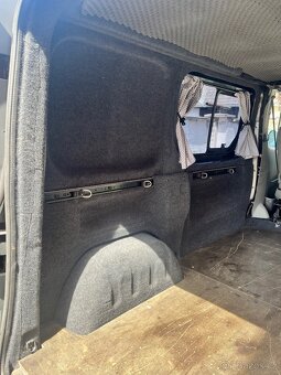 Renault Trafic-kempování, spaní - 8