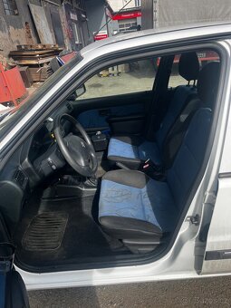 Peugeot 106 - 8