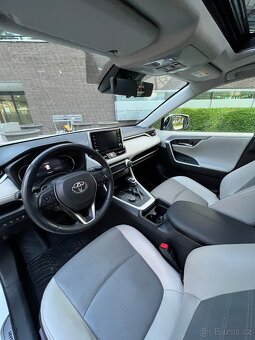 Toyota Rav 4 Hybrid, 2021,Automat, Nová STK - 8