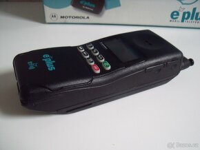 MOTOROLA MicroTAC 5200 (rok 1995 - Funkční) - 8