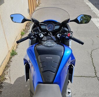 Honda VFR 1200 f - 8
