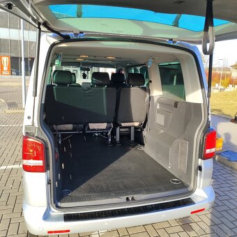 VW Caravelle T5 Comfortline, 2.0 TDI, 103 kW, manuál - 8