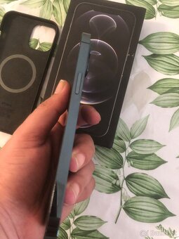 Prodám iPhone 12 pro Max 256gb top stav - 8