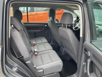Volkswagen Touran 1,9 TDI 77kW Comfortline (2007) - 8
