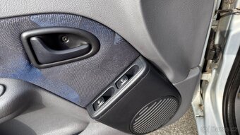 Renault Clio 1,9dti 157tkm 2001 5dv - 8