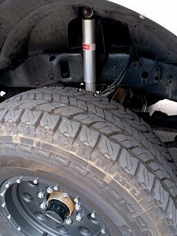 Prodám Ford F-350 Super Duty Lariat 6.0 Powerstroke - 8