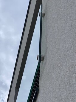 Skleněné zábradlí, francouzské okno - ČIRÉ sklo - 8