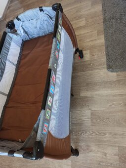 Cestovní postýlka - 8