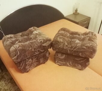 2x křeslo a 2x taburet 90. leta zdarma v Praze - 8