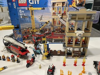 LEGO City 60216  hasičského sboru v centru města, 100% kompl - 8