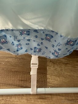 Kolébka s hudbou a houpáním - 8