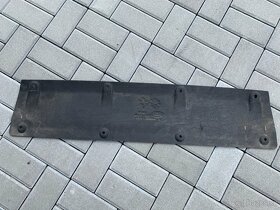 LAND ROVER DISCOVERY - 8