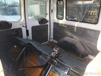 Ford transit 2009 103kw 9 mist koroze - 8