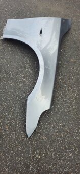 Pravy predni blatnik bmw 5 e60 e61 - 8