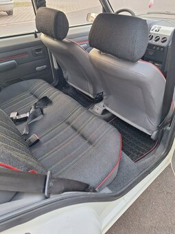 Peugeot 205 1.9D - 8