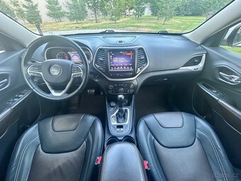 JEEP CHEROKEE 2.0D 125KW 4x4 -LIMITED-AUT-KUŽE-NAVI-TAŽNÉ - 8
