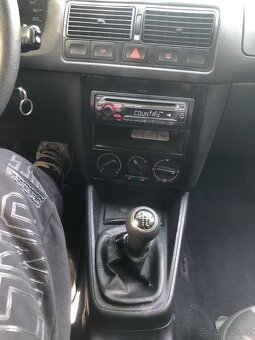 Volkswagen Golf 4 1.4 16V - 8