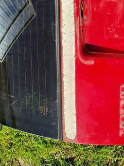 Prodám zadní dveře Volvo V70 - 8