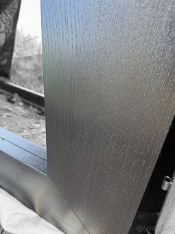 VELKÉ NÁSTĚNNÉ ZRCADLO S MASIVNÍM DŘEVĚNÝM RÁMEM - 8