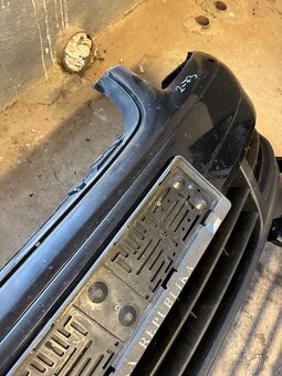 VW Touran 2004, přední nárazníky - 8